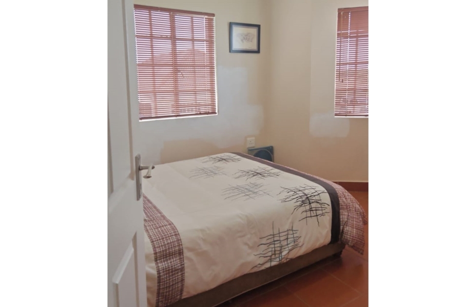 6 Bedroom Property for Sale in Vaaldam SH Free State